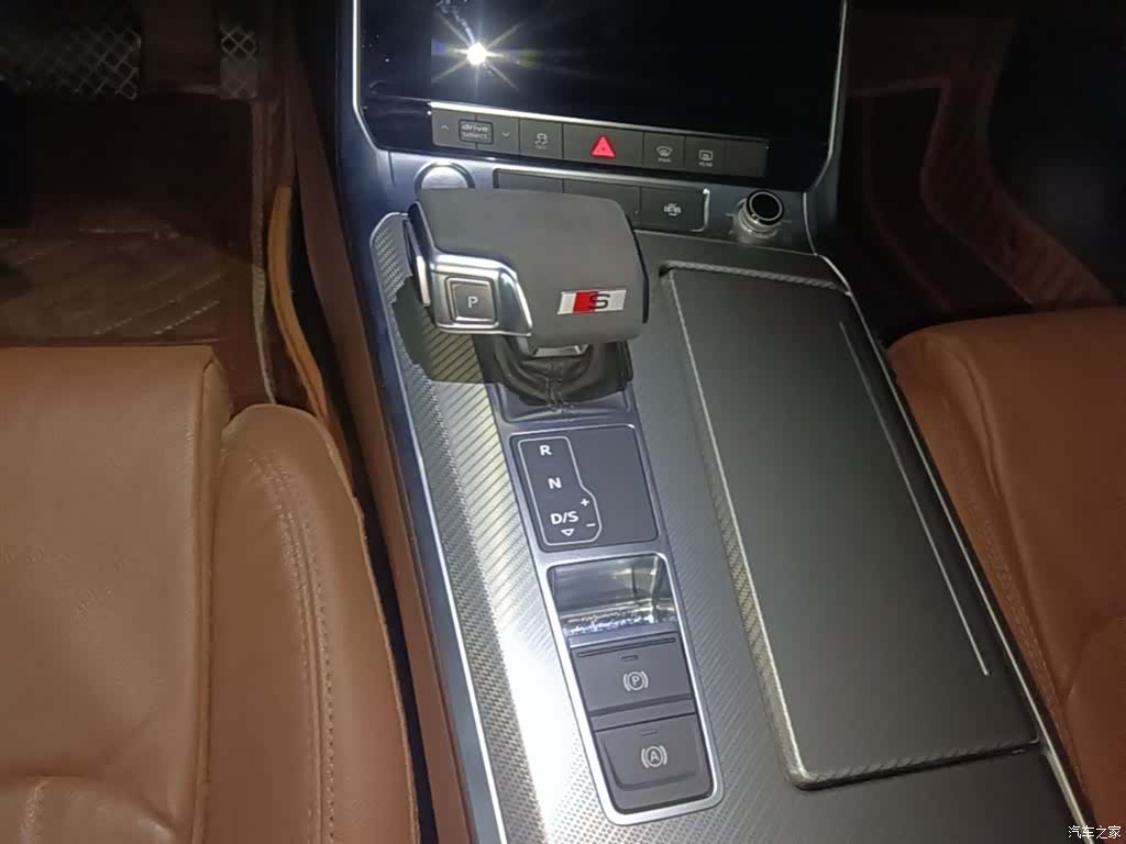 Audi A6L, 2020 14