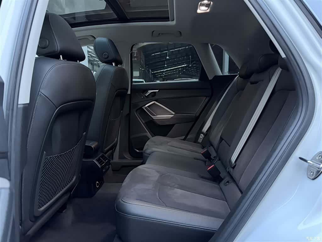 Audi Q3, 2022 19