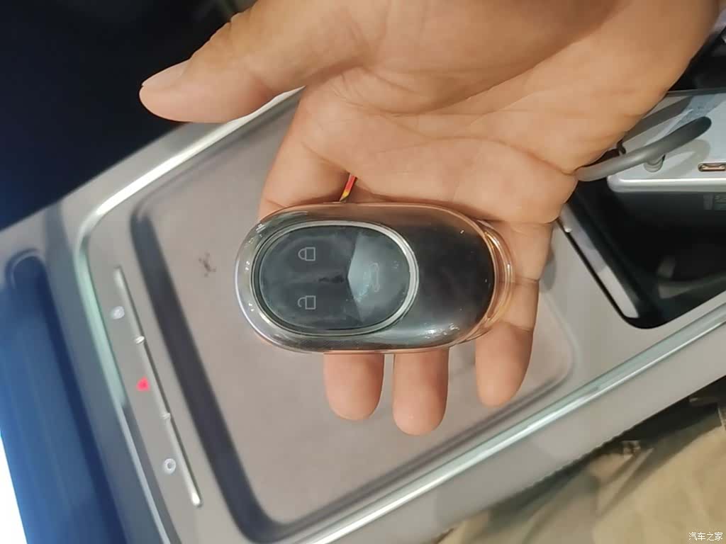 NIO EC6, 2025 17