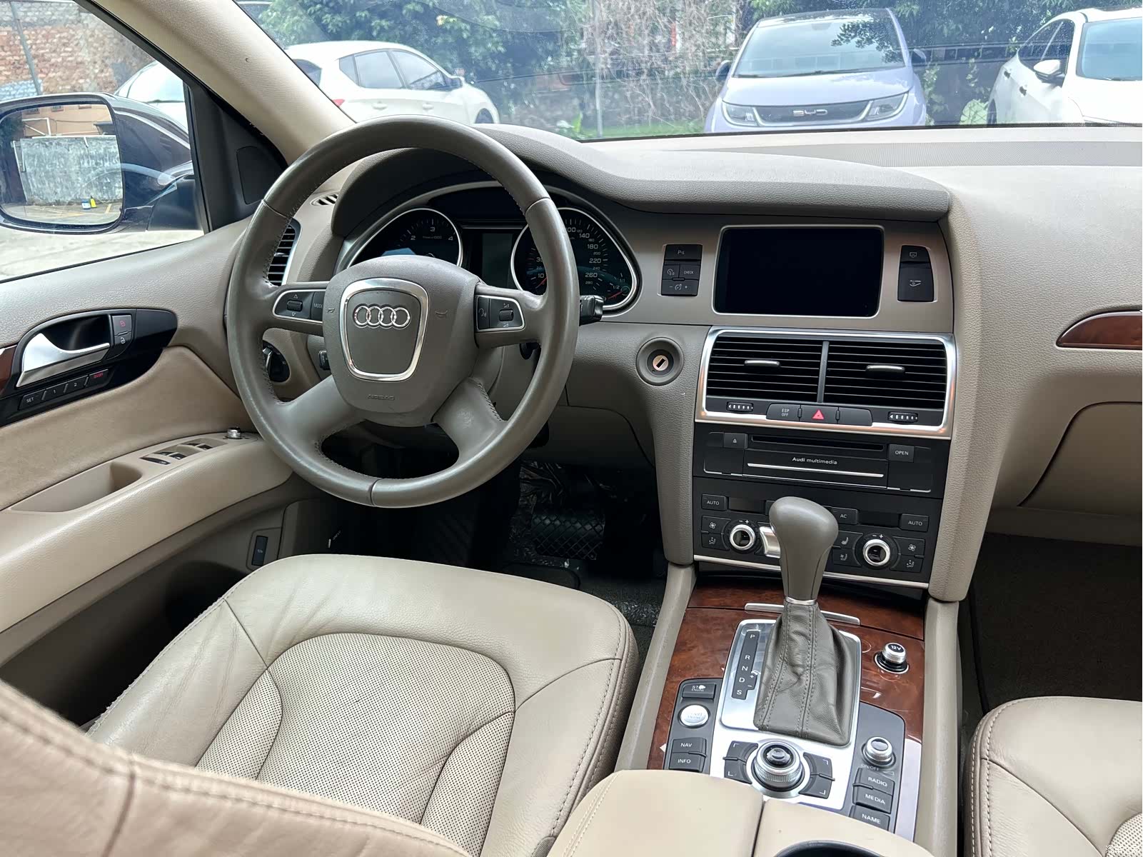 Audi Q7, 2010 37