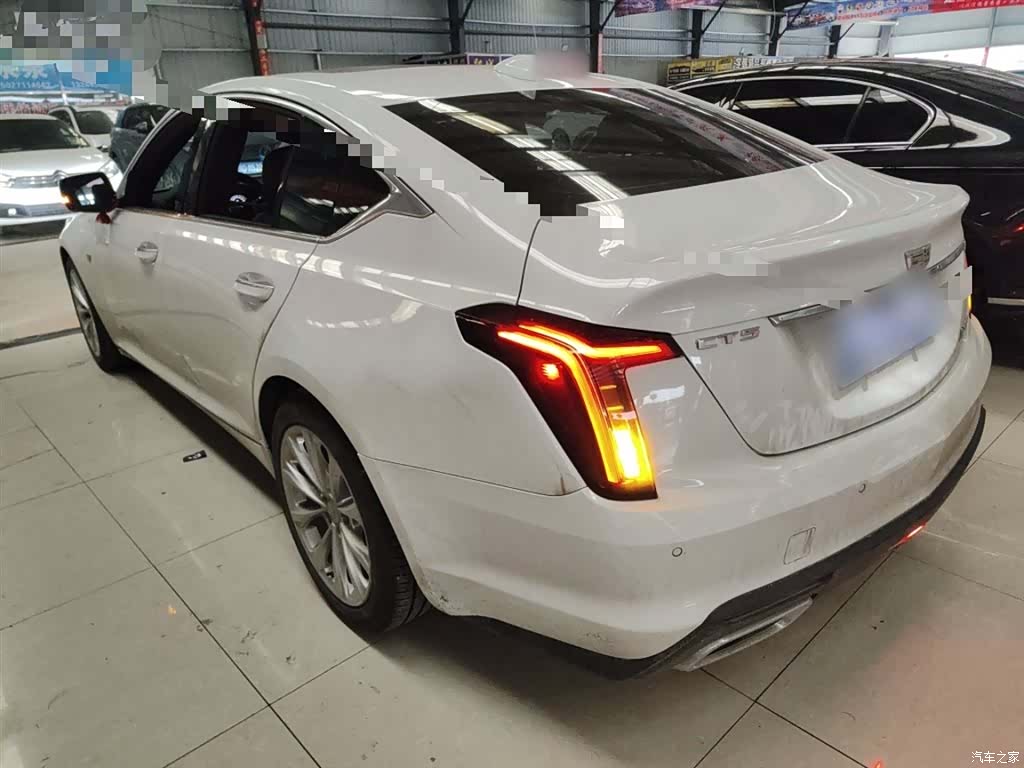 Cadillac CT5, 2022 все фото