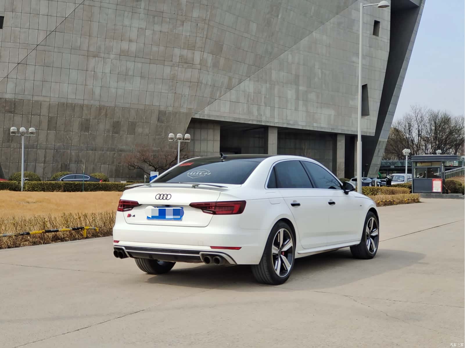 Audi A4L, 2017 13