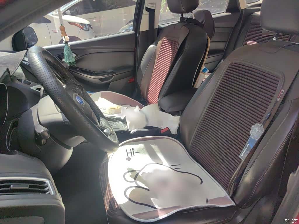 Ford Focus, 2016 8
