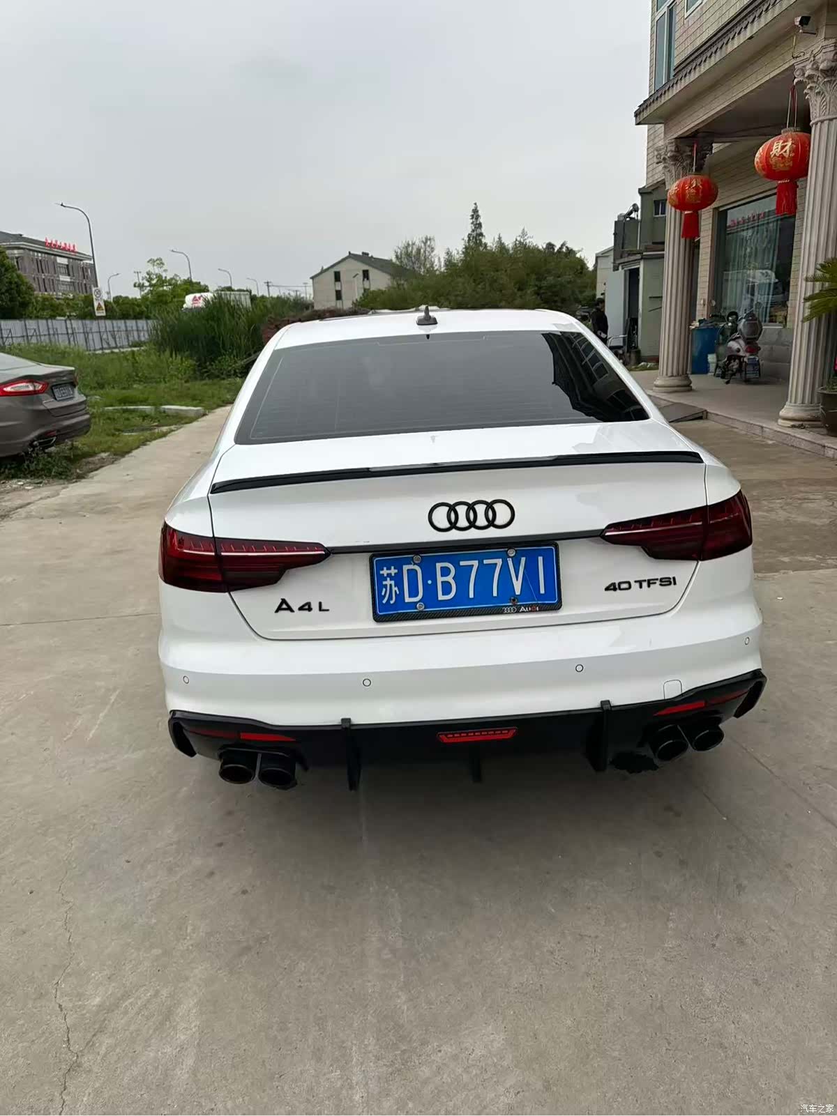 Audi A4L, 2022 все фото