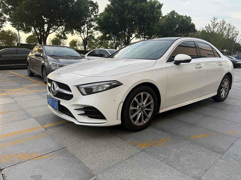 Mercedes-Benz Class A Mercedes-Benz Class A