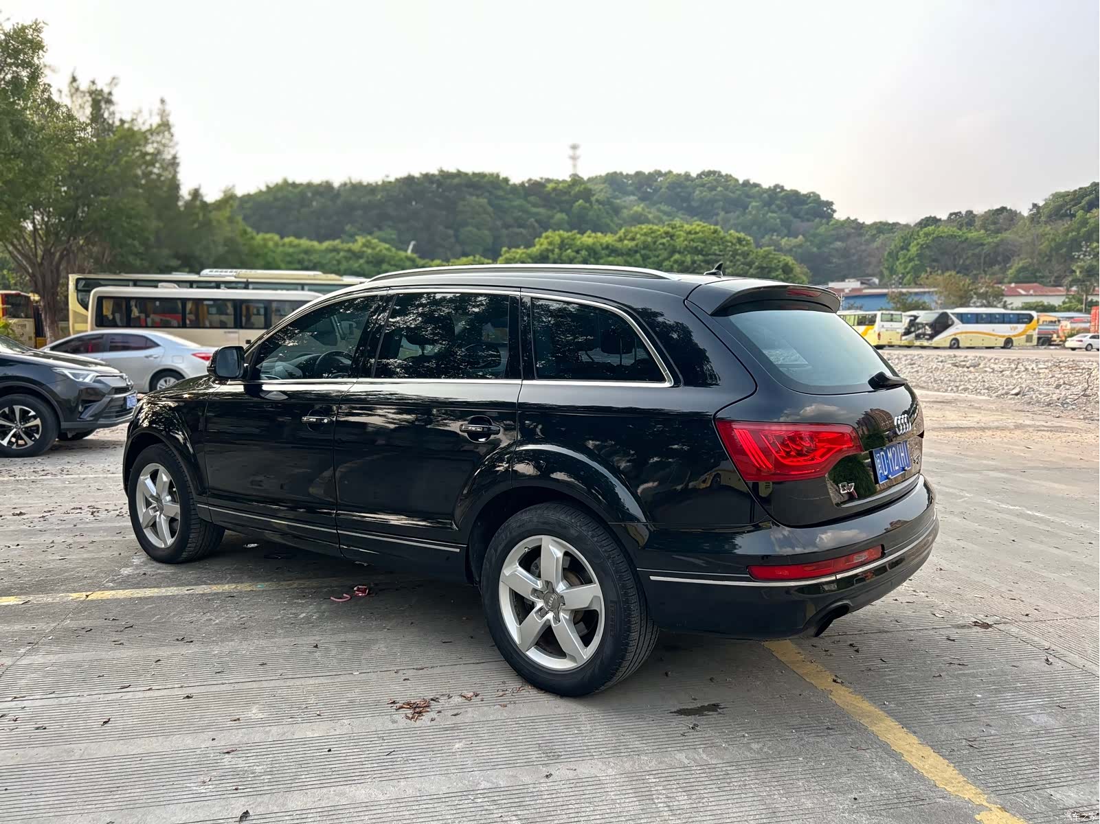 Audi Q7, 2011 все фото