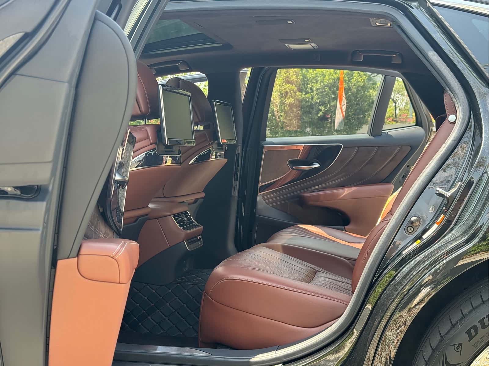 Lexus LS, 2019 8