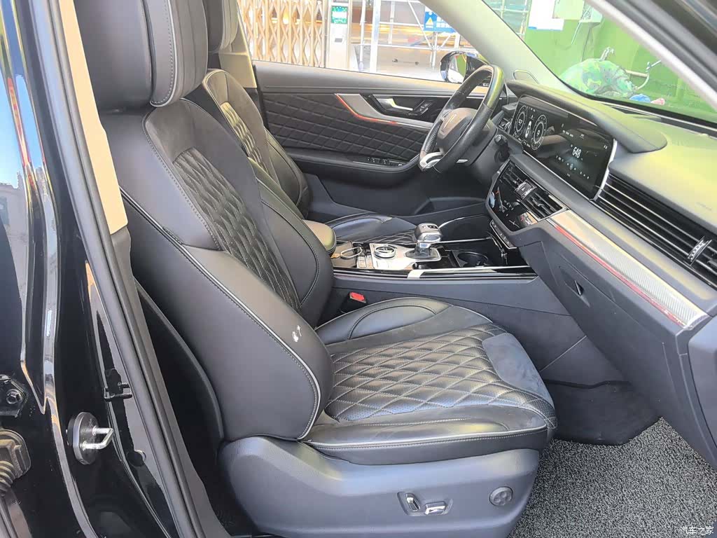 Hongqi HS5, 2020 25