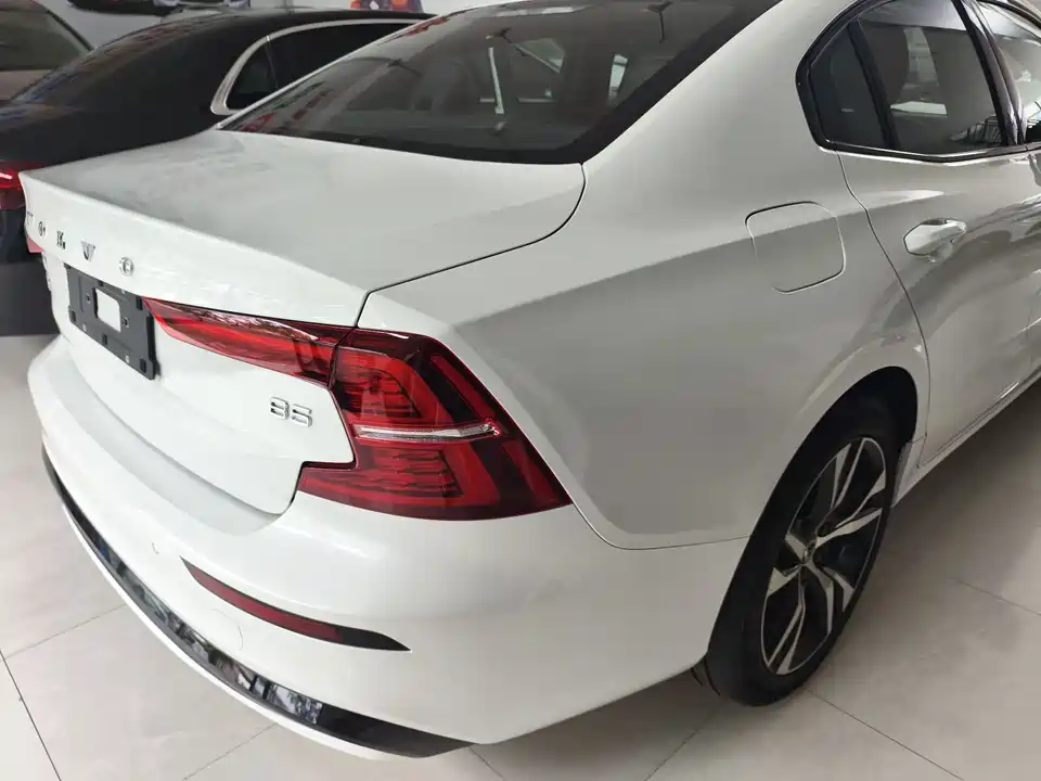 Volvo S60