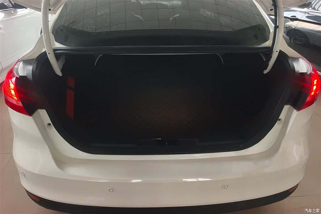 Ford Focus, 2017 4
