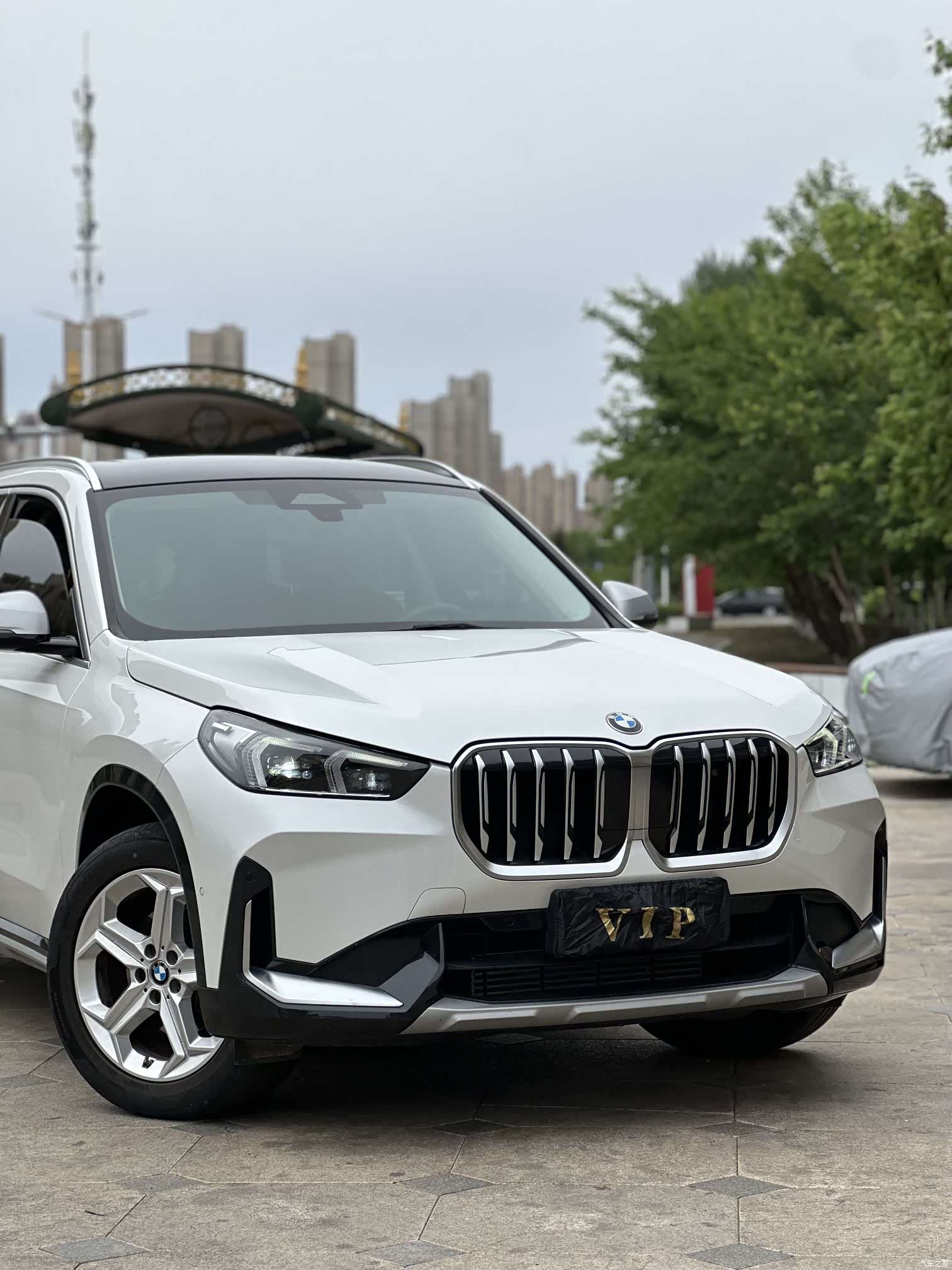 BMW X1, 2023 все фото