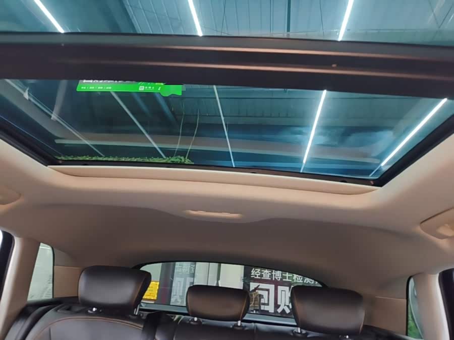 Audi e-tron 2023, фото 18
