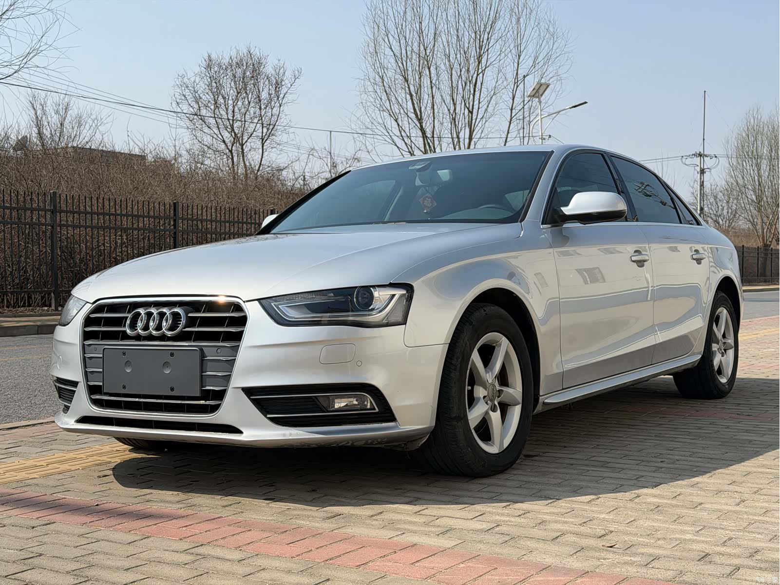 Audi A4L, 2014 1