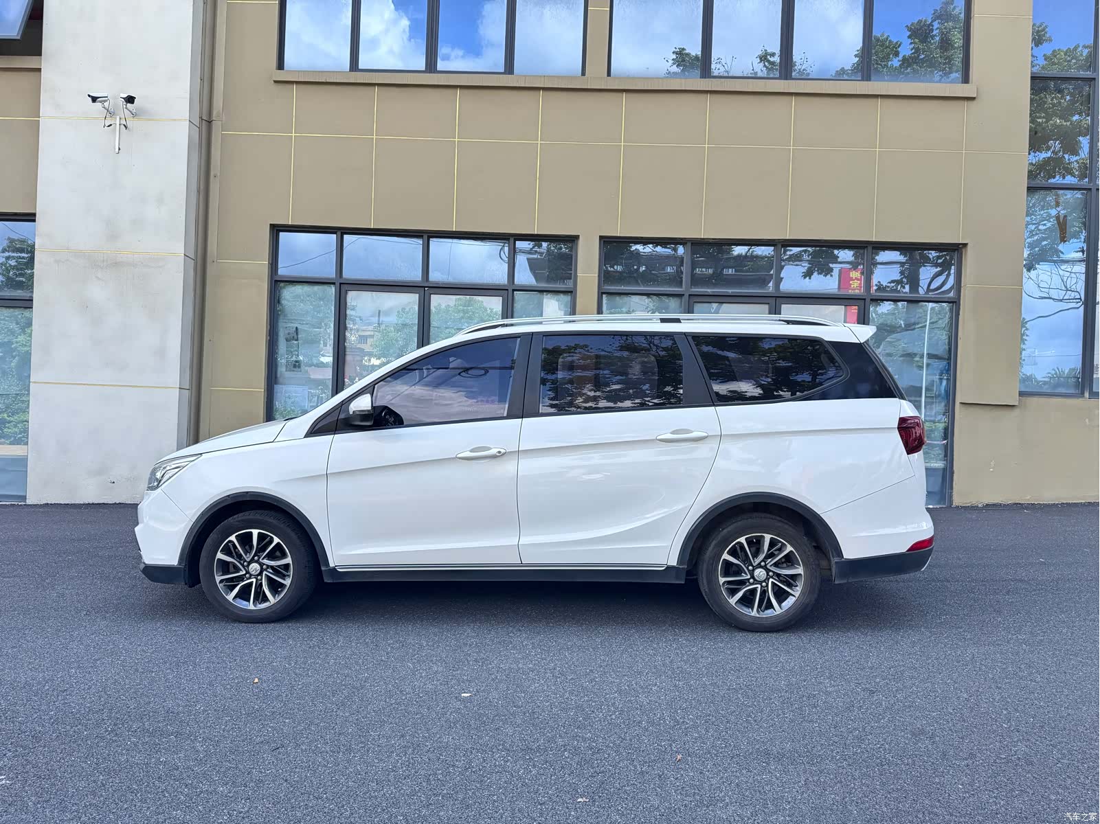 Wuling 730, 2021 7