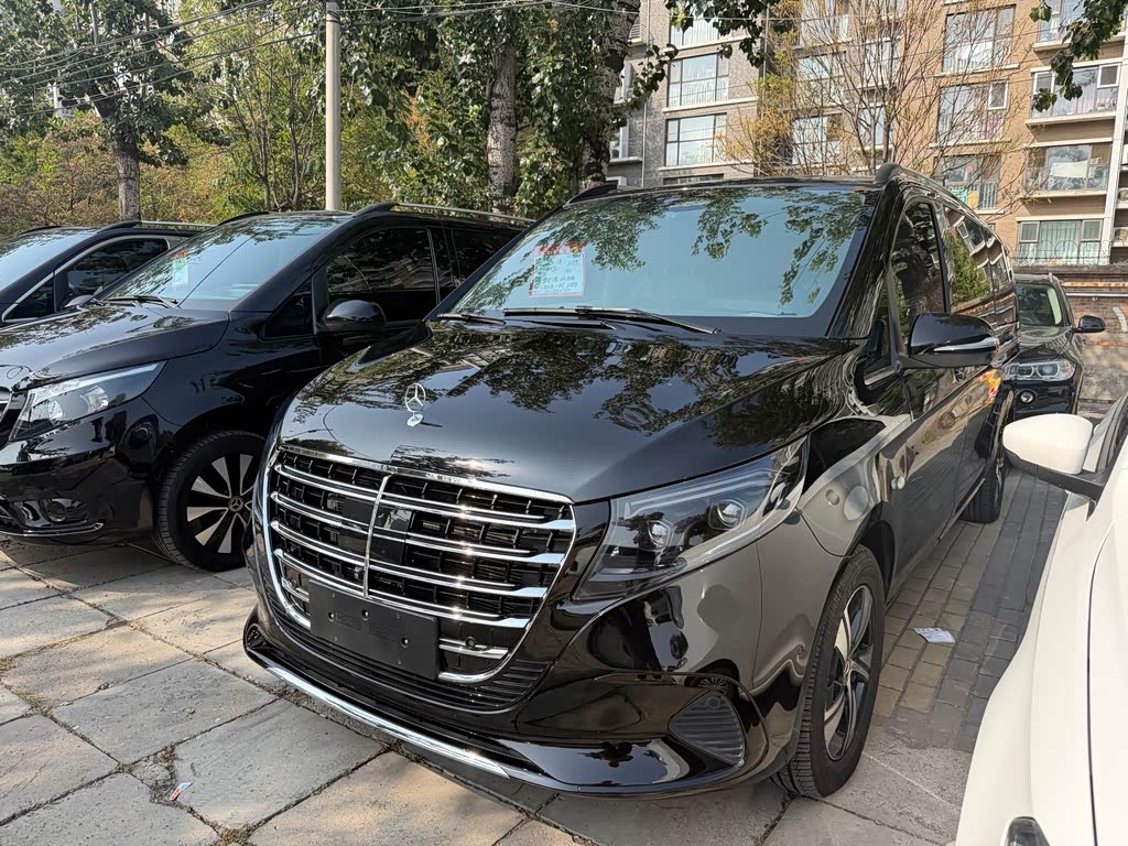 Mercedes-Benz Vito 2024 2.0T 9 мест