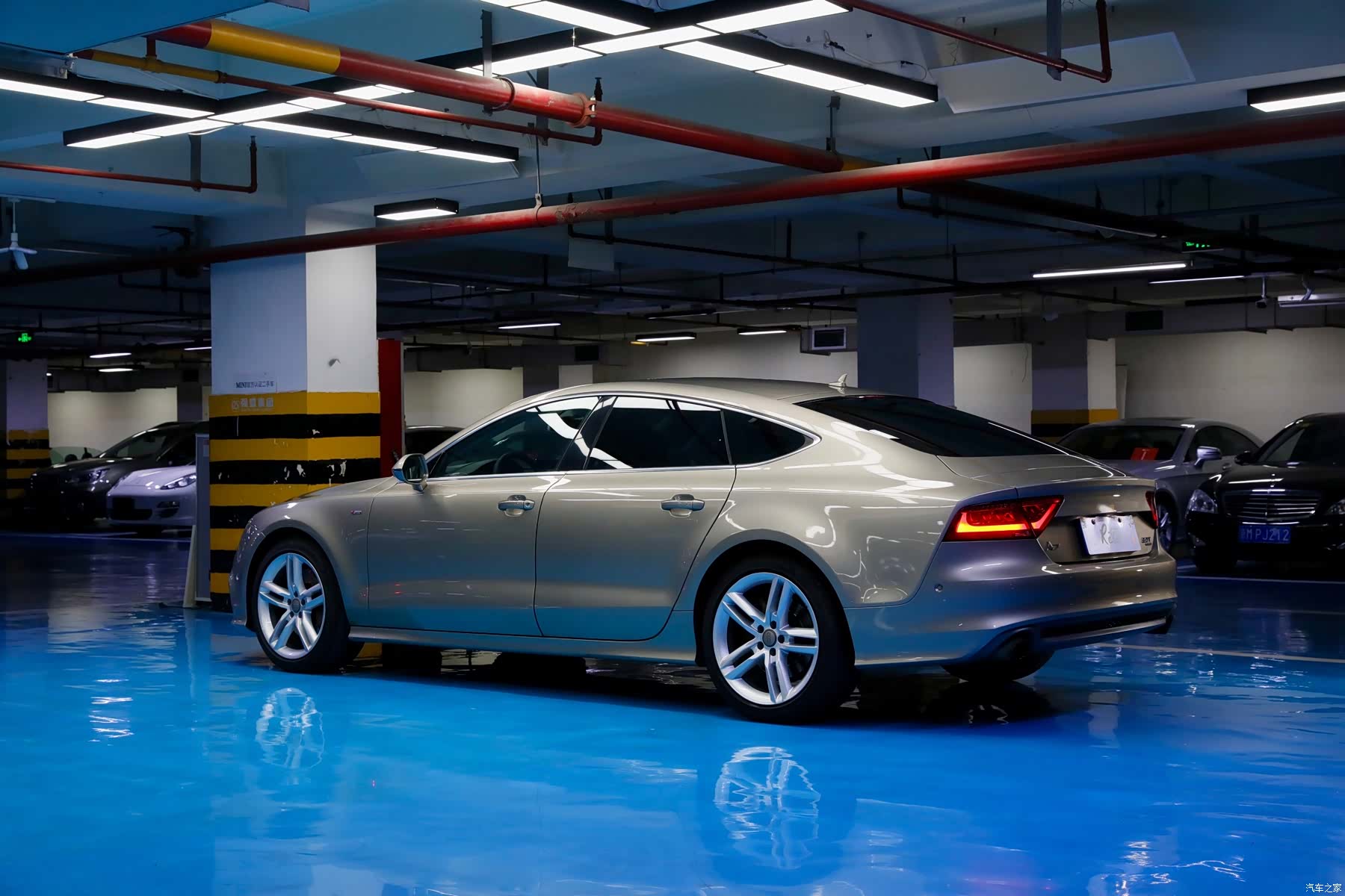 Audi A7, 2011 3