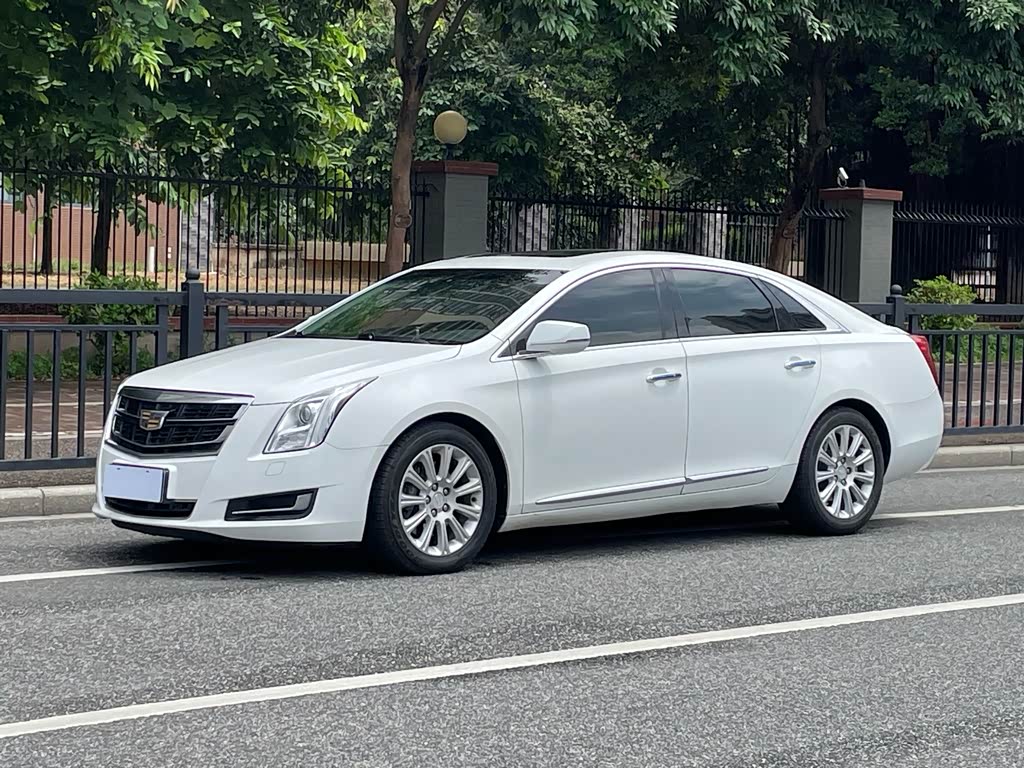 Cadillac XTS 2016 28T
