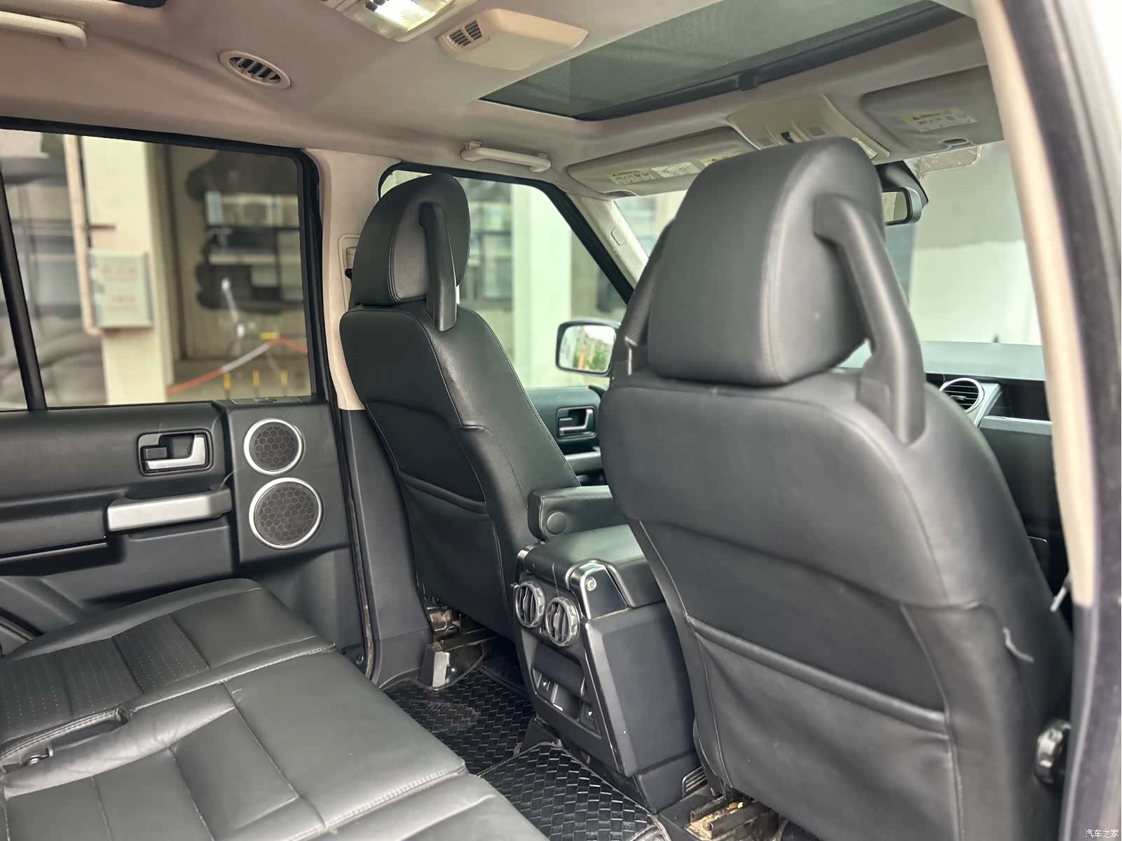Land Rover Discovery, 2009 32