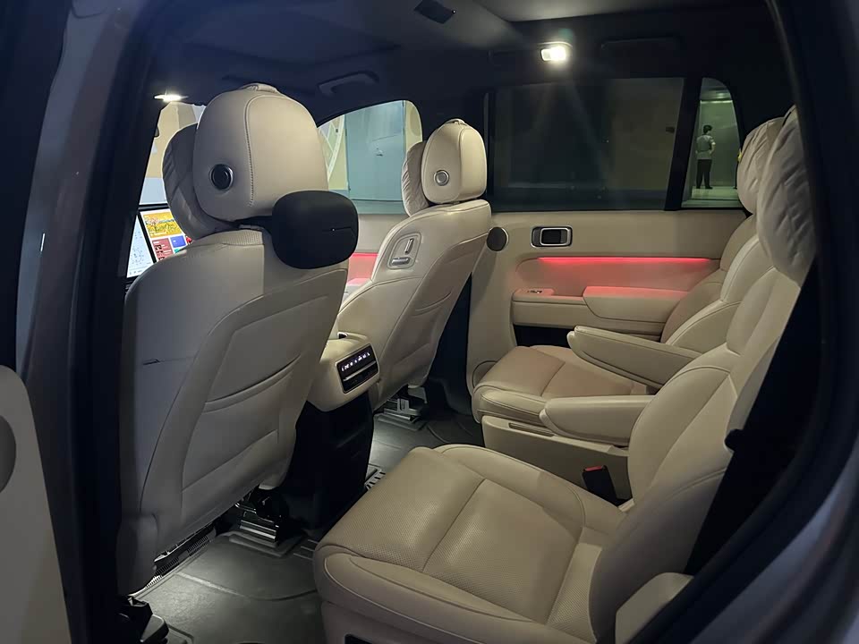 Li Auto Ideal L8