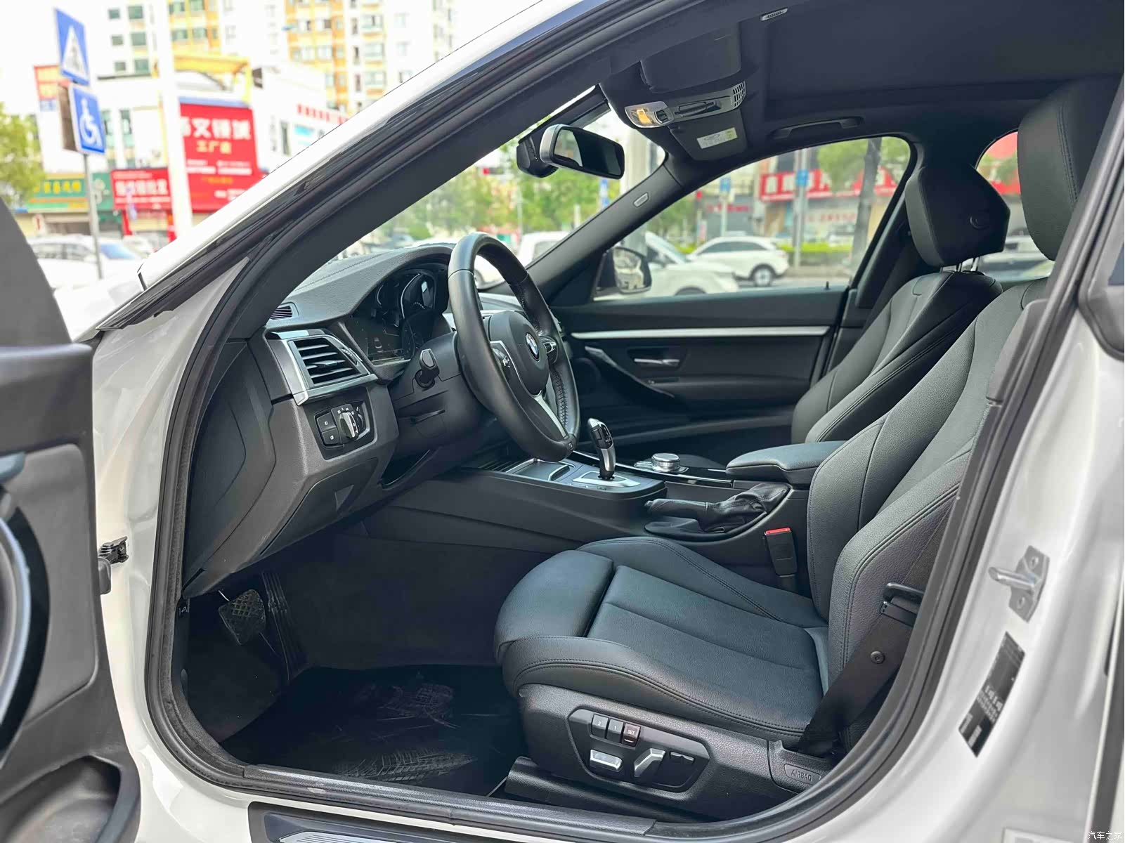 BMW 3 Series, 2019 12