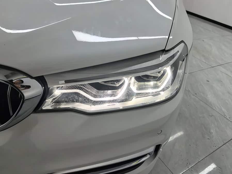 BMW 5 Series 2020, фото 5