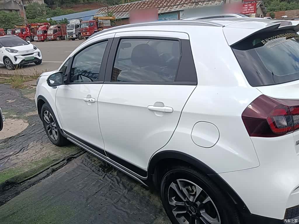 Geely X3, 2020 все фото