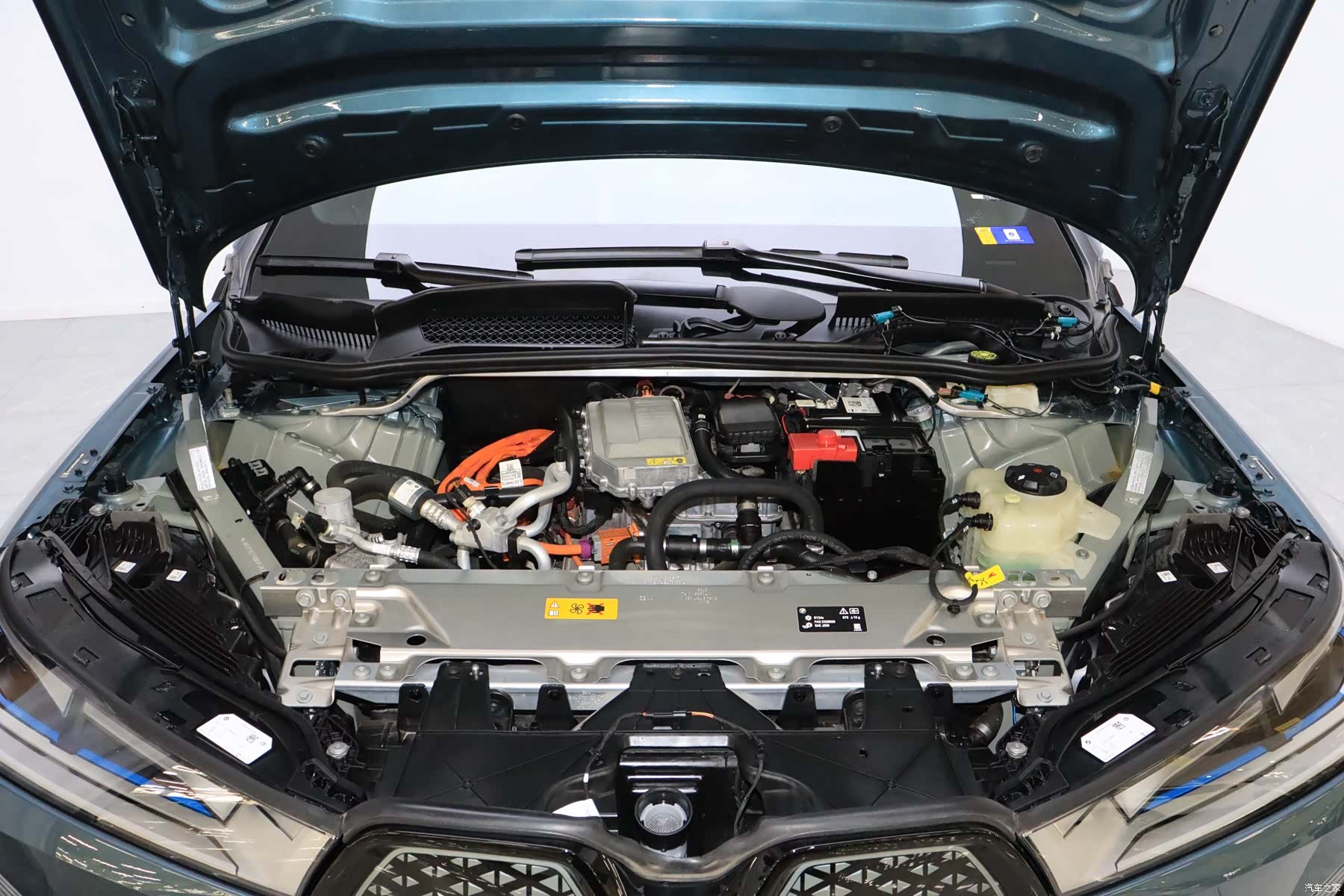 BMW iX, 2023 12