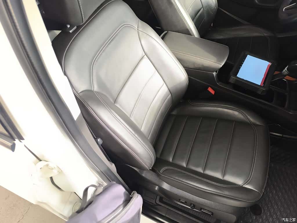 Ford Kuga, 2016 25