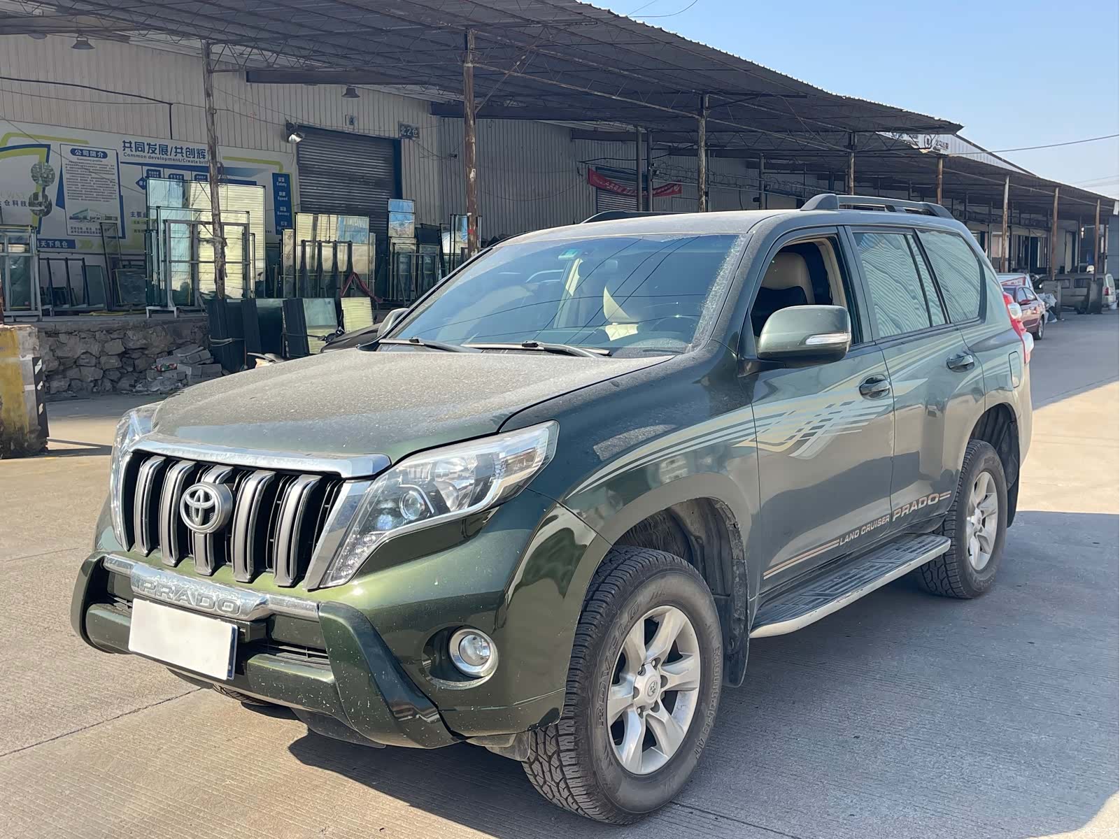Toyota Prado, 2013 1