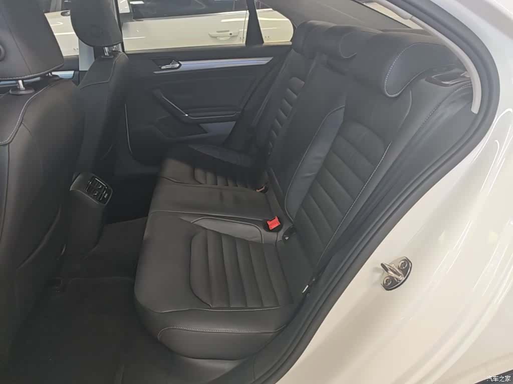 Volkswagen Lamando, 2017 17