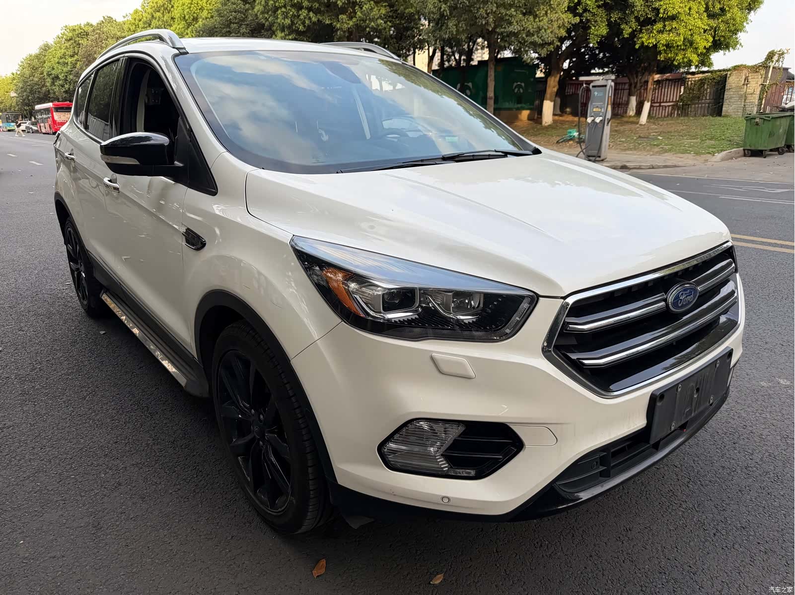 Ford Kuga, 2017 3