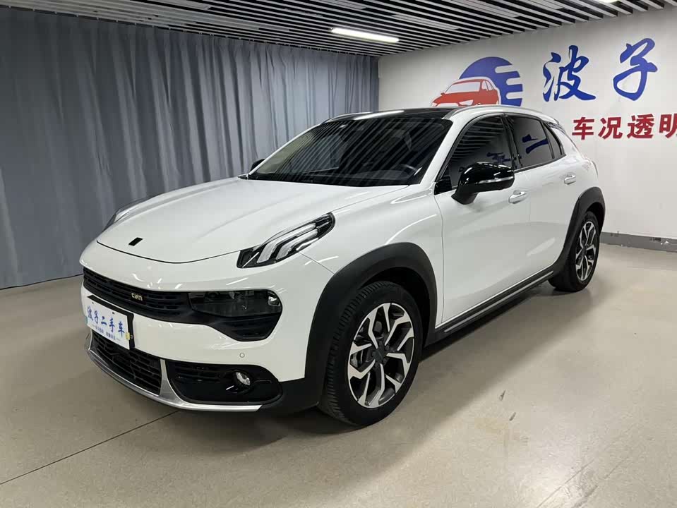 Lynk & Co 02