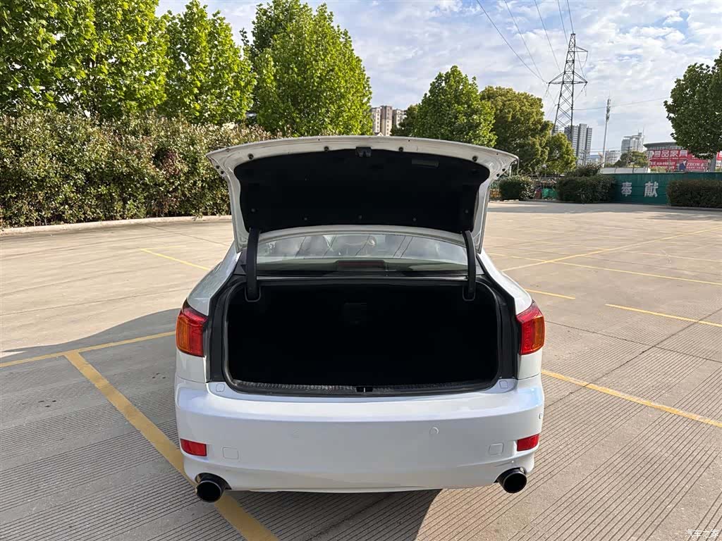 Lexus IS, 2009 26