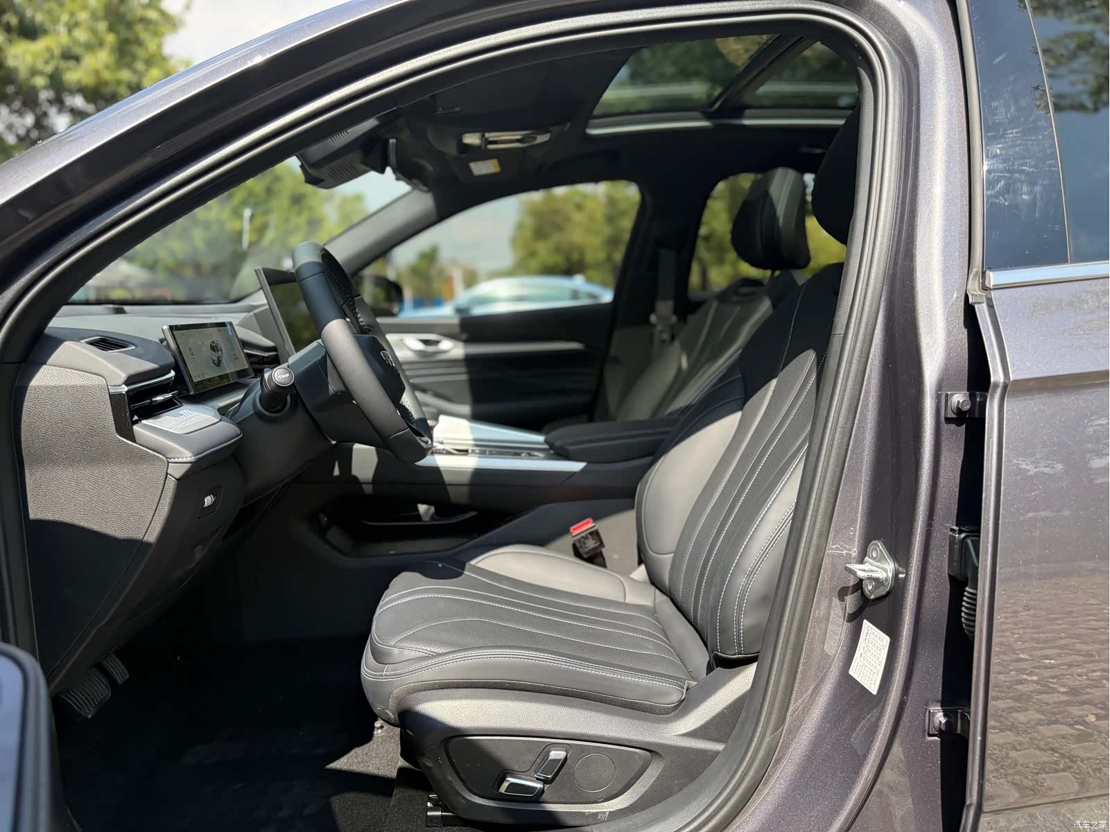 Geely Preface, 2024 10
