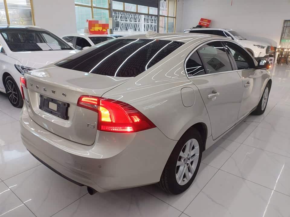 Volvo S60