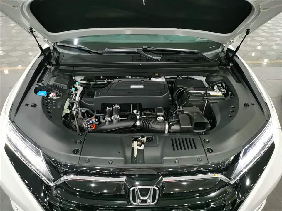 Honda UR-V Honda UR-V