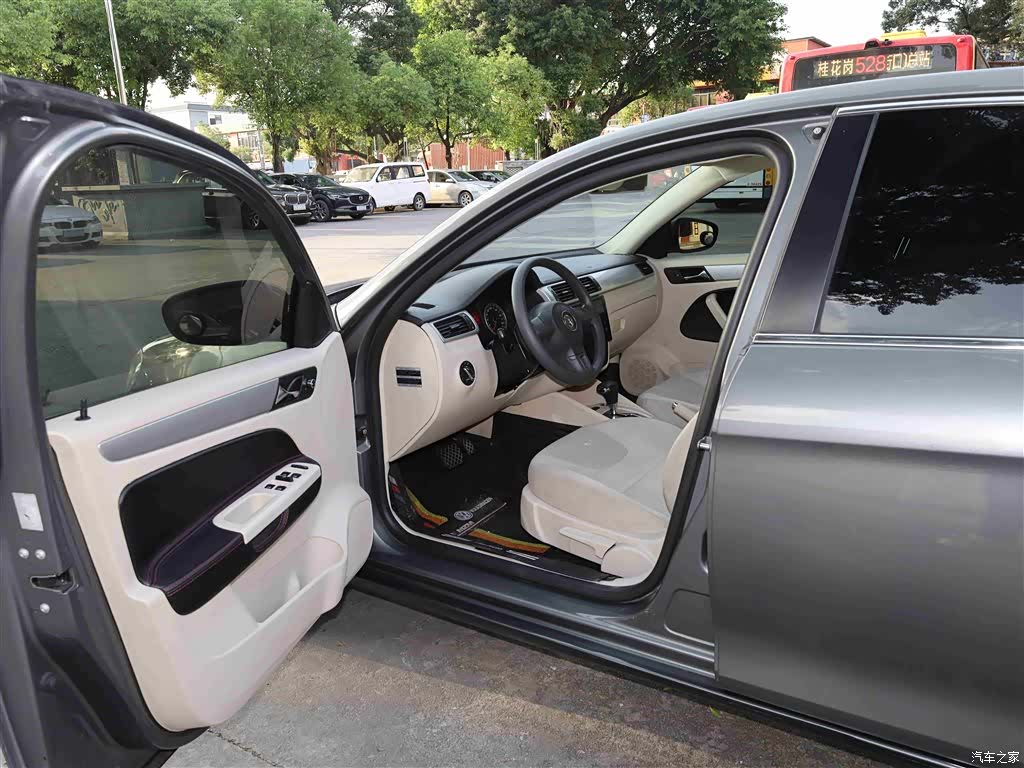 Volkswagen Bora, 2012 4