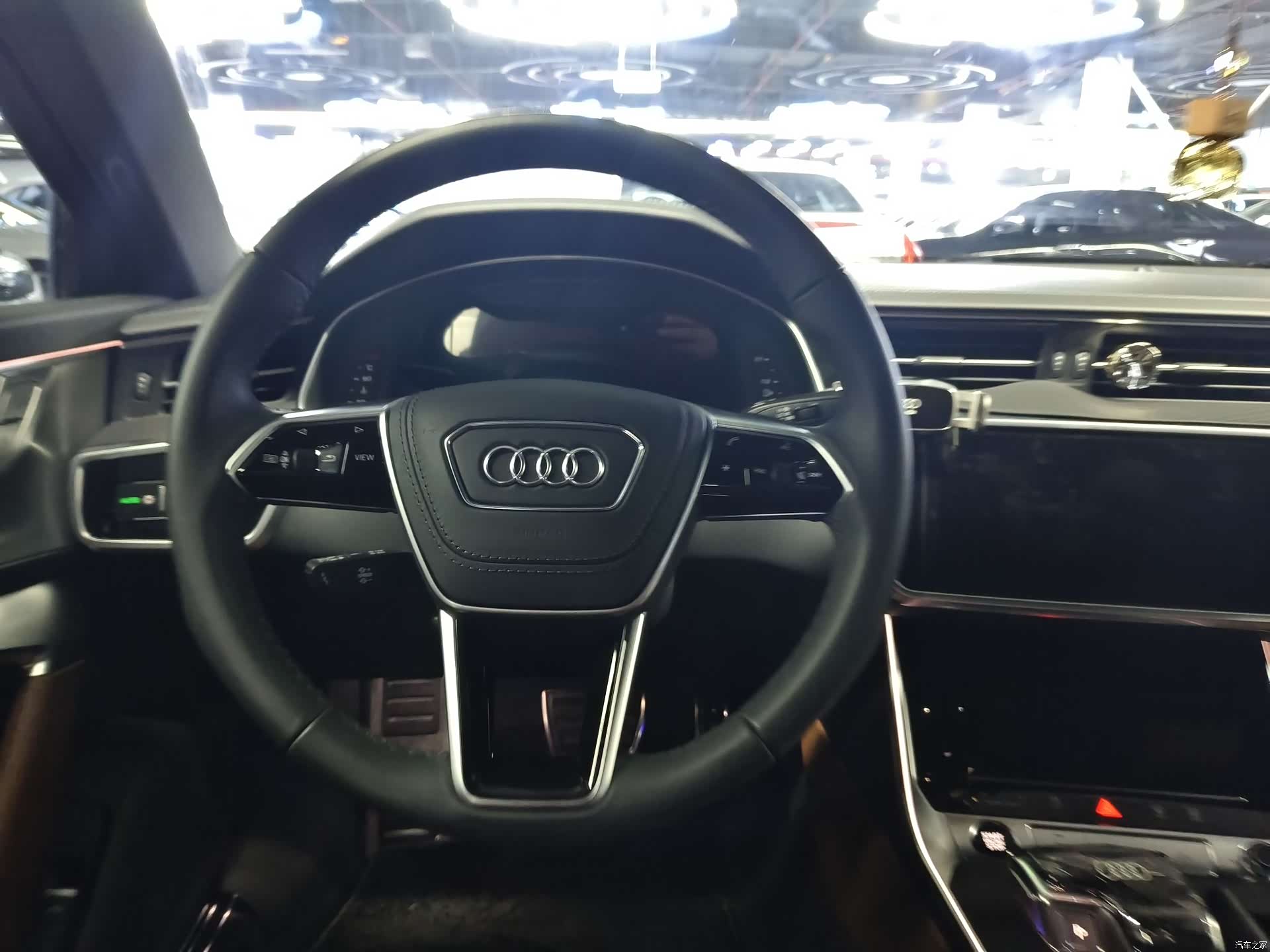 Audi A6L, 2025 10