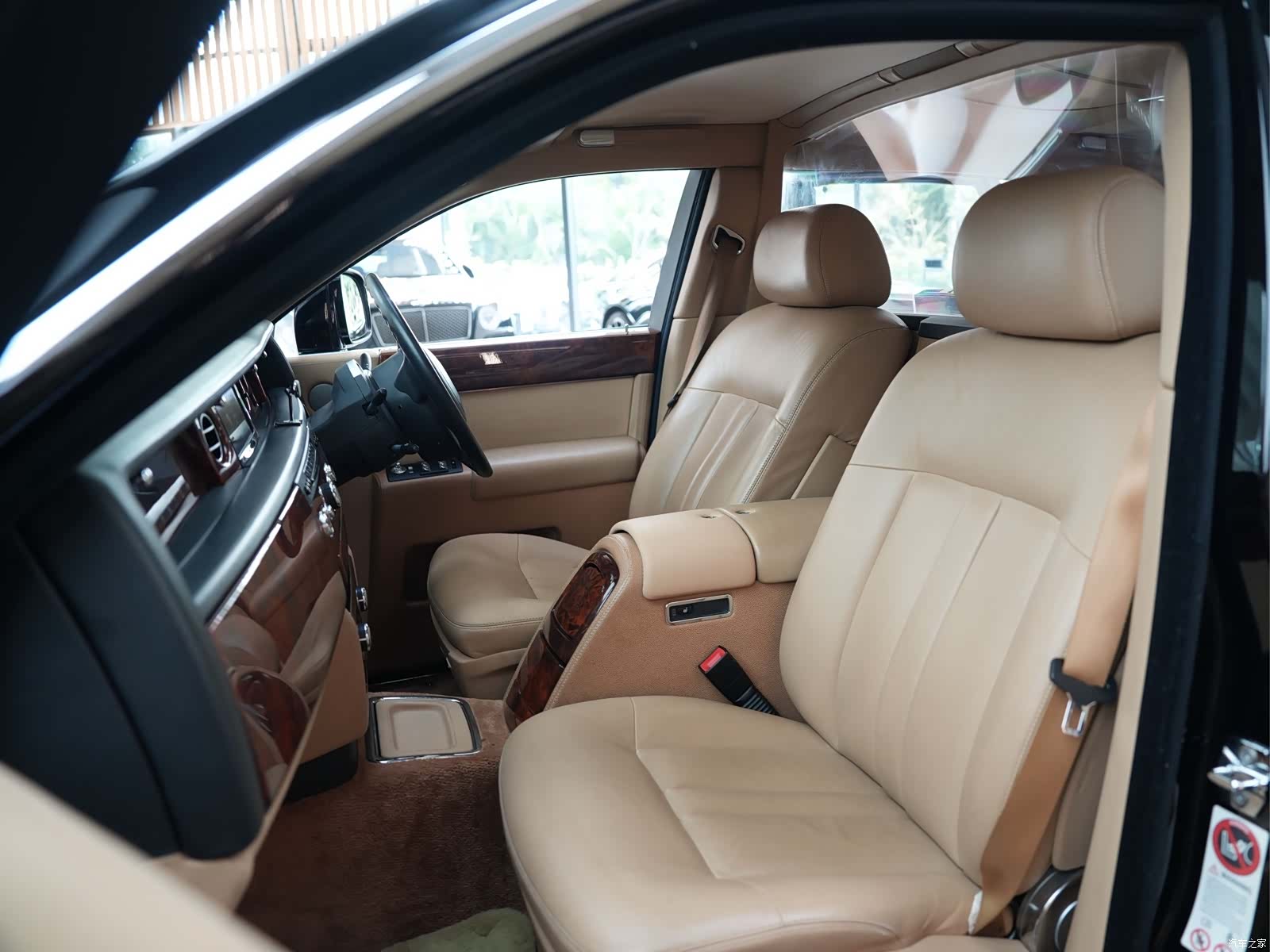 Rolls-Royce Phantom, 2017 10