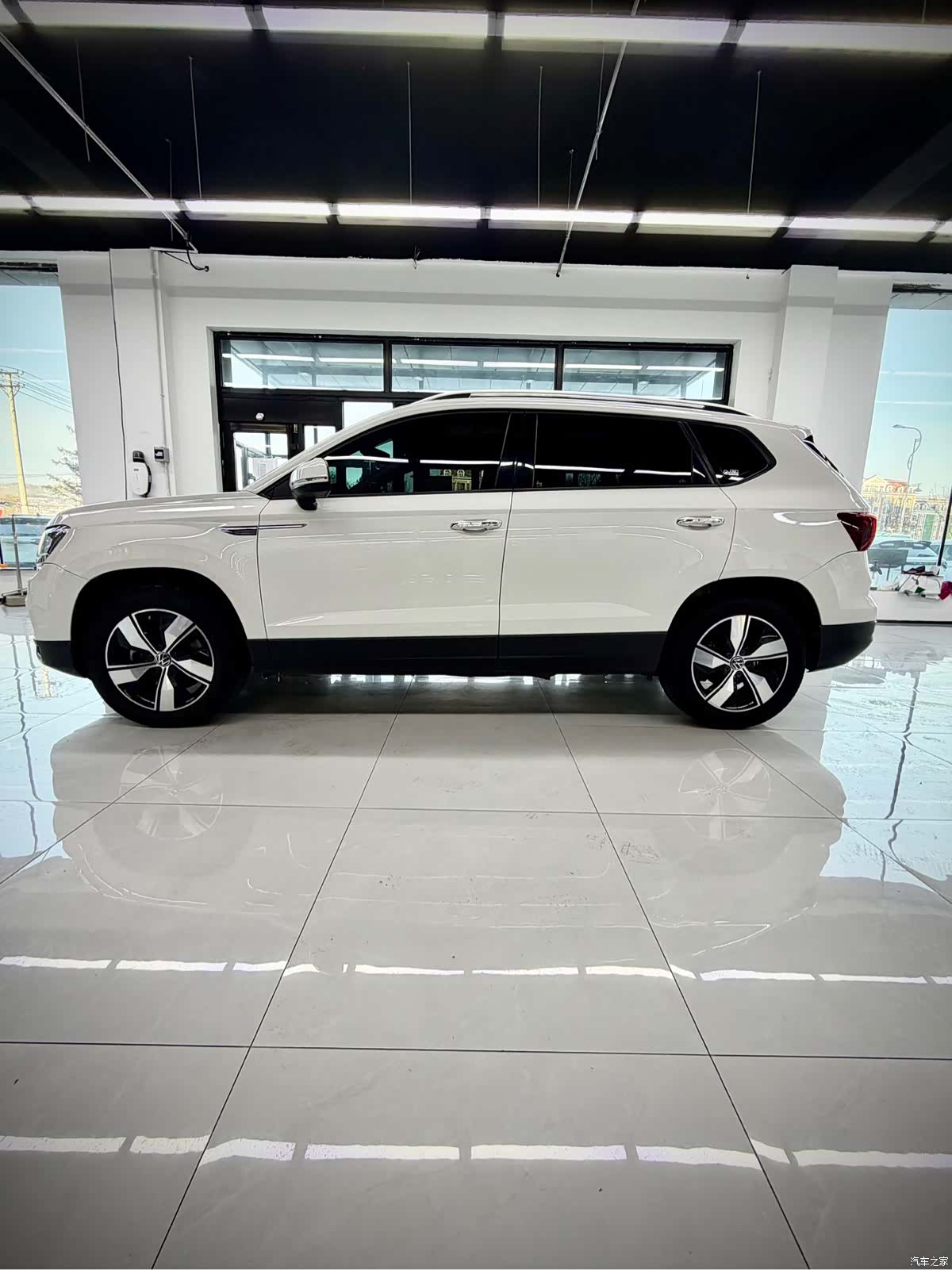 Volkswagen Tharu, 2021 3