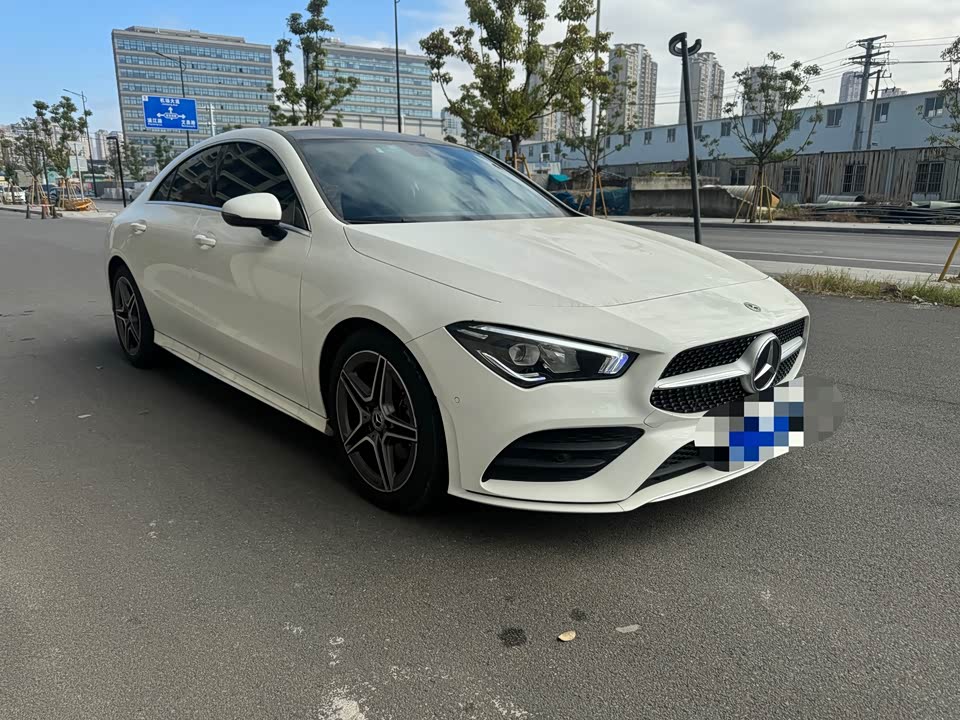 Mercedes-Benz CLA