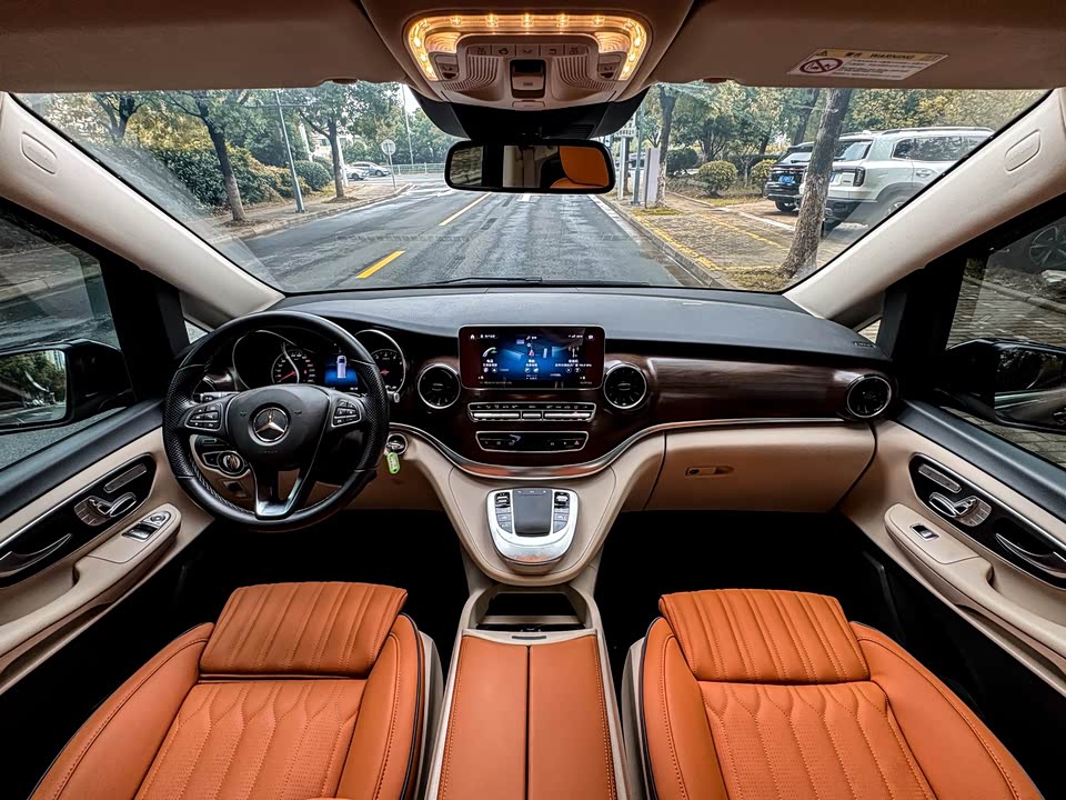 Mercedes-Benz V-class