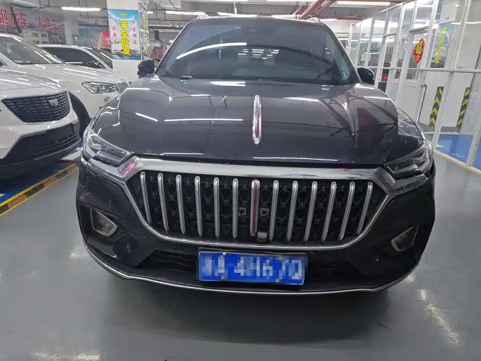 Hongqi HS5