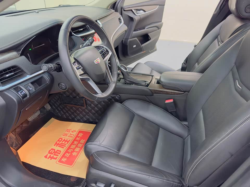 Cadillac XTS