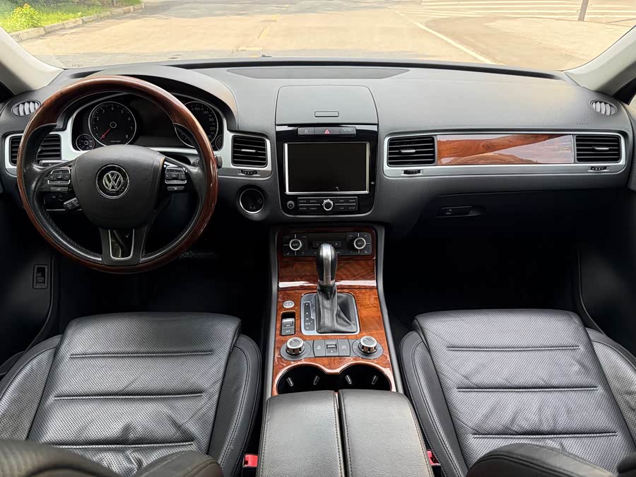 Volkswagen Touareg 2015, фото 13