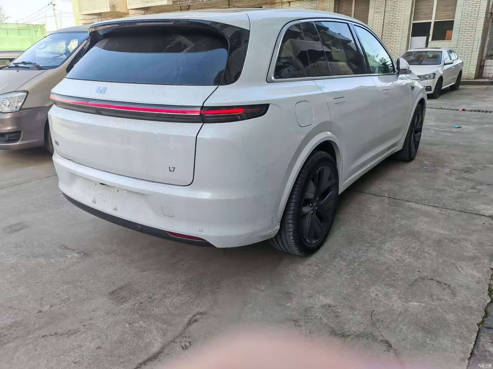 Li Auto L7, 2023 10