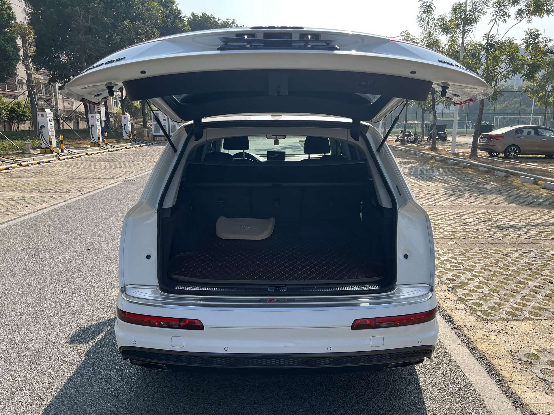 Audi Q7, 2018 10