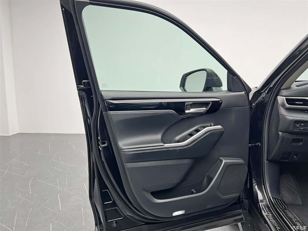 Toyota Highlander, 2022 10