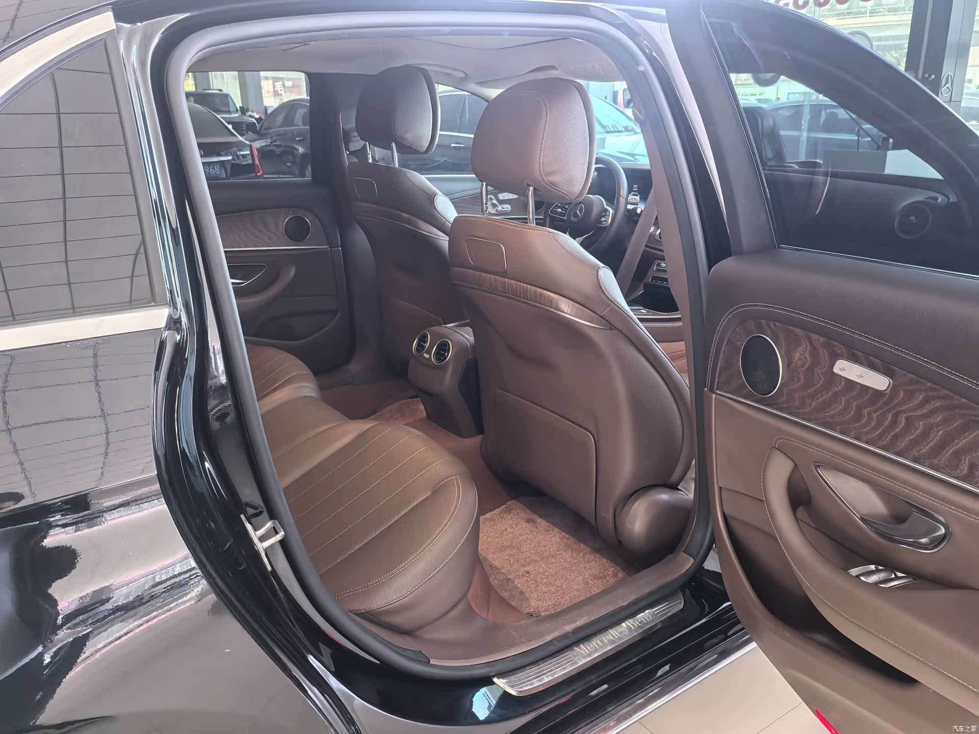 Mercedes-Benz E-Class, 2020 8