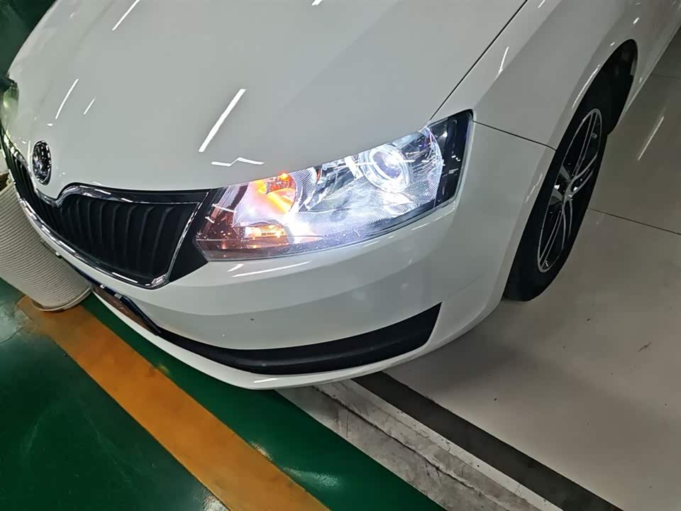 Skoda Xindong